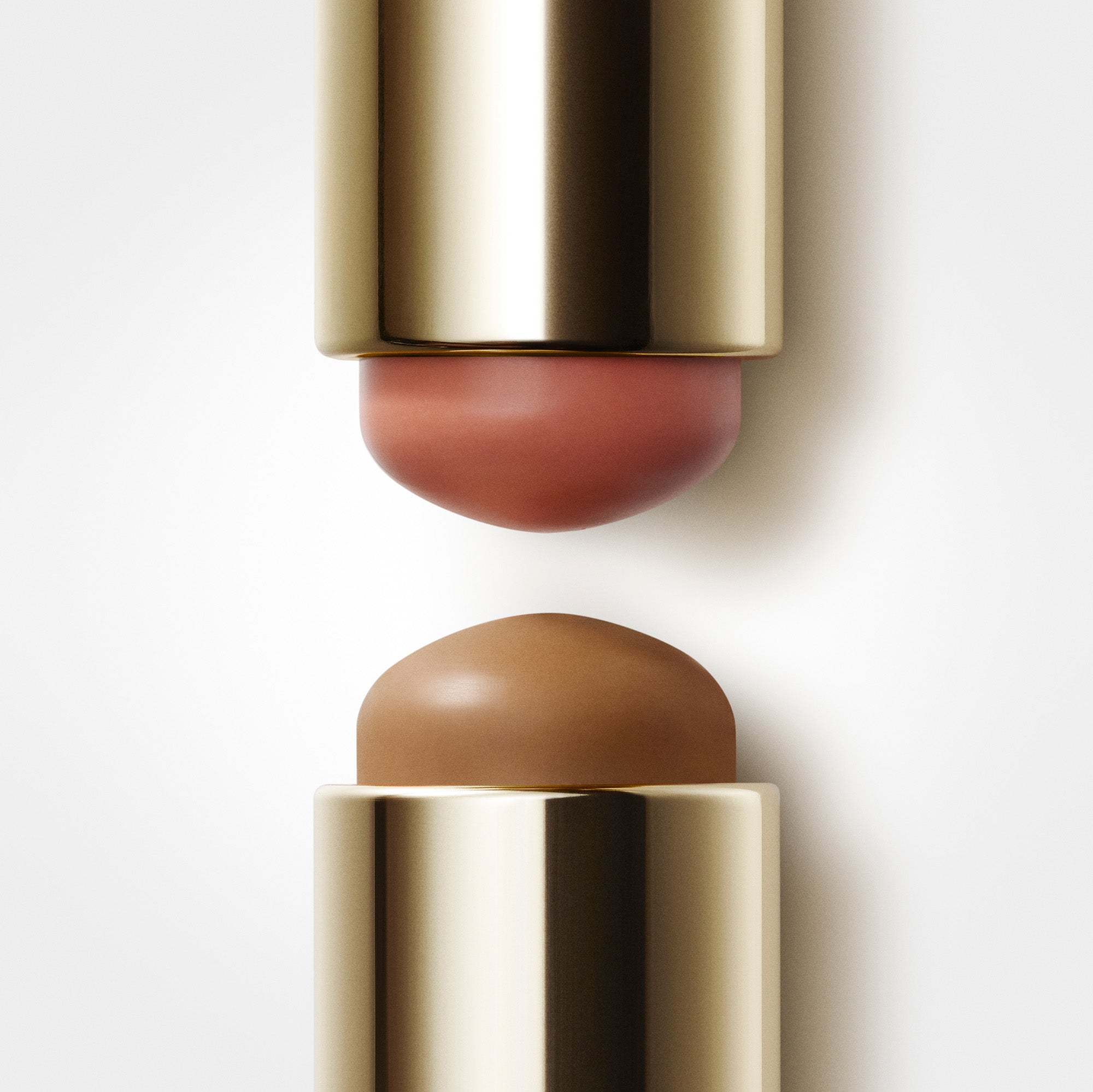 #color_apricot-warm-peach-golden-light-with-neutral-undertones